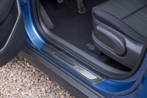 HYUNDAI TUCSON 2015+ LISTWY PROGOWE OEM