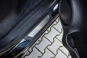 TOYOTA HILUX VIII 2015+ LISTWY PROGOWE