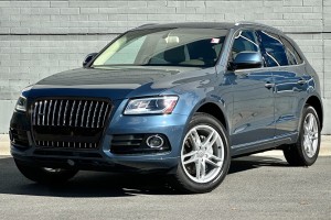 AUDI Q5 / SQ5 8R 2012-2017 PO FACELIFTINGU CZARNA RAMKA GRILLA 8R0853651AD