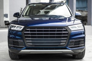 AUDI Q5 / SQ5 FY 2017-2020 PRZED FACELIFTINGIEM CZARNA RAMKA GRILLA 80A853651C