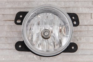 FIAT FREEMONT 2011-2015 /  DODGE JOURNEY 2008-2020 LAMPA PRZECIWMGIELNA PRZEDNIA L=P 5182026AA 