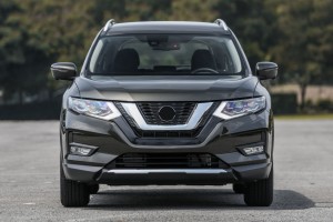 NISSAN X-TRAIL III T32 2017-2021 PO FACELIFTINGU GRILL PRZEDNI ABS CHROMOWANY 626906FL0A