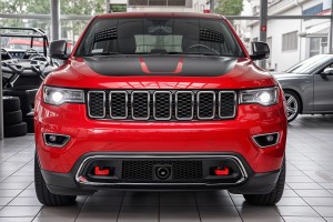 JEEP GRAND CHEROKEE IV WK2 2017-2021 DRUGI FACELIFTING KOMPLETNY ZDERZAK PRZEDNI Z PDC BEZ SPRYSKIWACZY 68333498AA