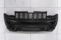 JEEP GRAND CHEROKEE IV WK2 2017-2021 PO DRUGIM FACELIFTINGU KOMPLETNY ZDERZAK PRZEDNI Z PDC BEZ SPRYSKIWACZY Z CZARNYM GRILLEM 68333498AA