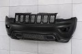 JEEP GRAND CHEROKEE IV WK2 2017-2021 PO DRUGIM FACELIFTINGU KOMPLETNY ZDERZAK PRZEDNI Z PDC BEZ SPRYSKIWACZY Z CZARNYM GRILLEM 68333498AA