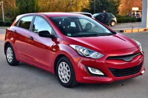 HYUNDAI i30 II GD 2011-2017 RAMKA HALOGENU KRATKA ZDERZAKA CZARNA PRAWA 86564A5030