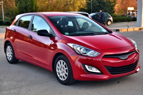 HYUNDAI i30 II GD 2011-2017 RAMKA HALOGENU KRATKA ZDERZAKA CZARNA PRAWA 86564A5030