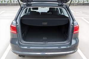 VOLKSWAGEN PASSAT B7 2010-2014 VARIANT (KOMBI) ROLETA BAGAŻNIKA CZARNA 3C9867871H
