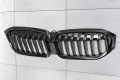 BMW SERIA 3 G21 2018-2022 PRZED FACELIFTINGIEM GRILL PRZEDNI CZARNY POŁYSK ATRAPA NERKI 51138072086