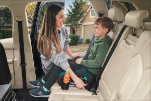 FOTELIK SAMOCHODOWY PODKŁADKA SIEDZISKO Z ISOFIX CZARNO-MORSKI R129 125-150 CM 