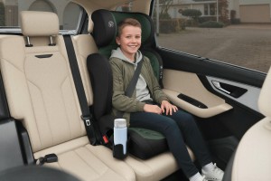 FOTELIK SAMOCHODOWY MODEL LEONARDO CZARNO-ZIELONY PIKOWANY R129 100-150 CM ISOFIX